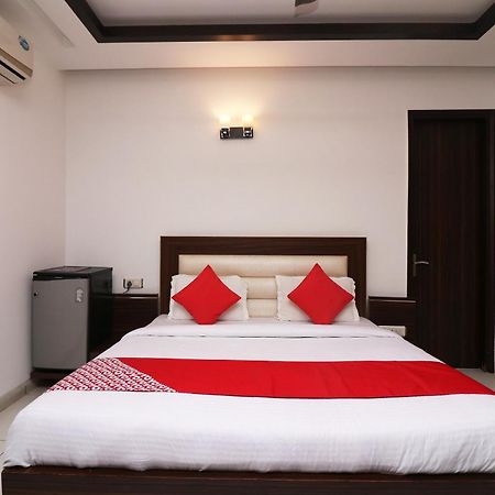 Wonderland Inn Near Aravali Biodiversity Park Gurgaon Zewnętrze zdjęcie