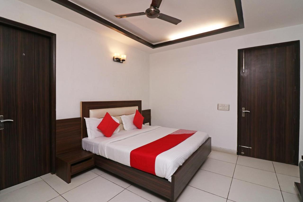 Wonderland Inn Near Aravali Biodiversity Park Gurgaon Zewnętrze zdjęcie