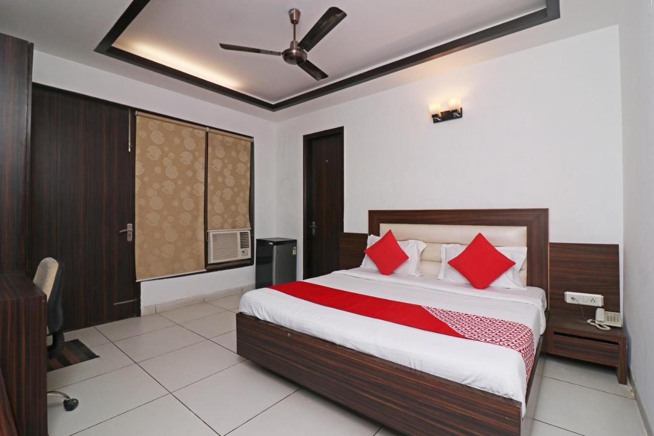 Wonderland Inn Near Aravali Biodiversity Park Gurgaon Zewnętrze zdjęcie