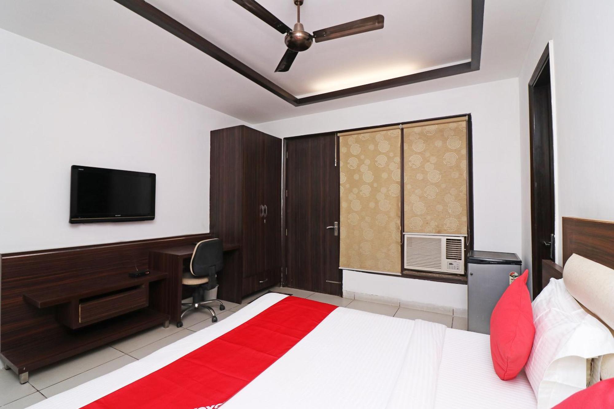 Wonderland Inn Near Aravali Biodiversity Park Gurgaon Zewnętrze zdjęcie