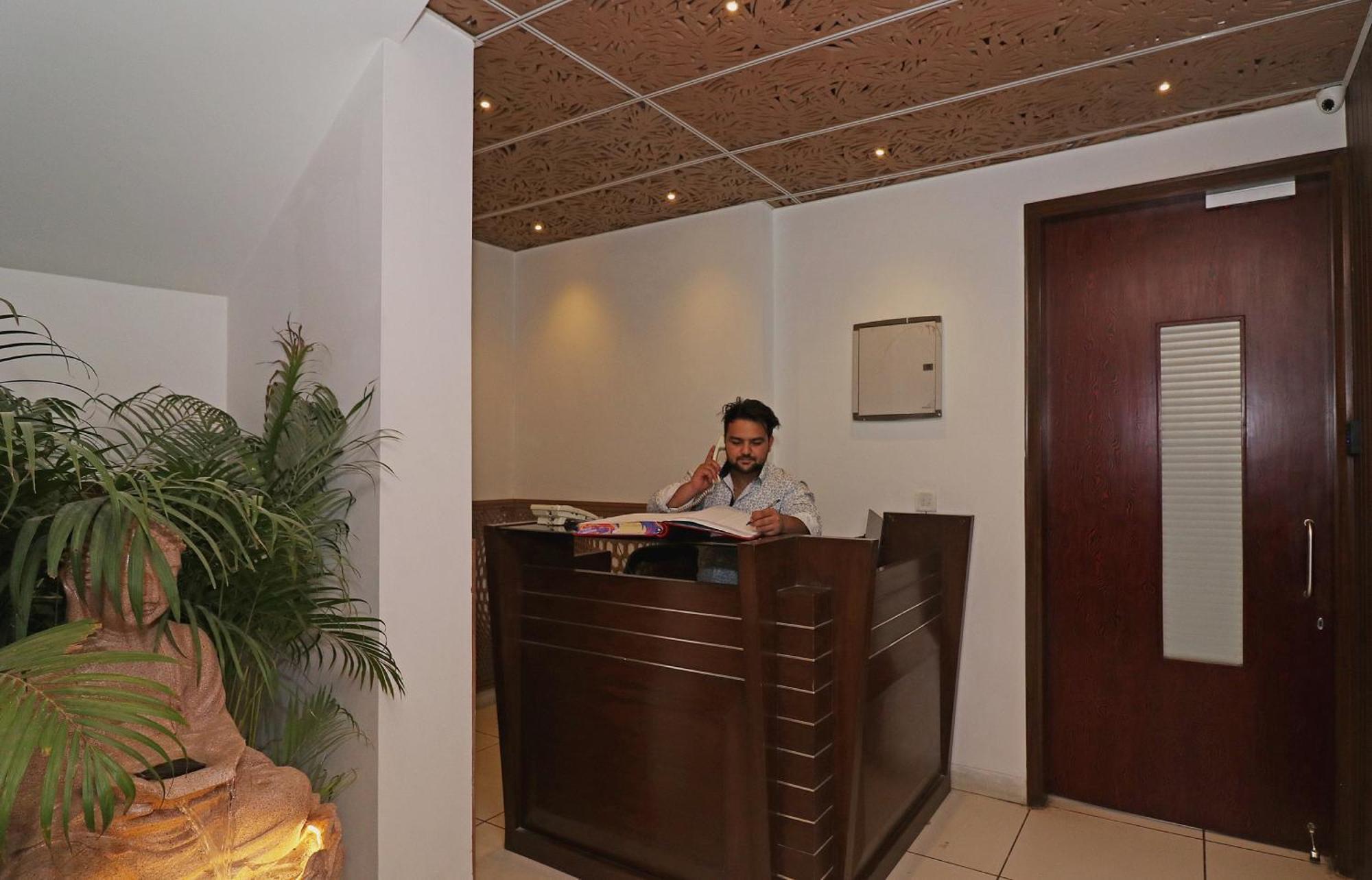 Wonderland Inn Near Aravali Biodiversity Park Gurgaon Zewnętrze zdjęcie