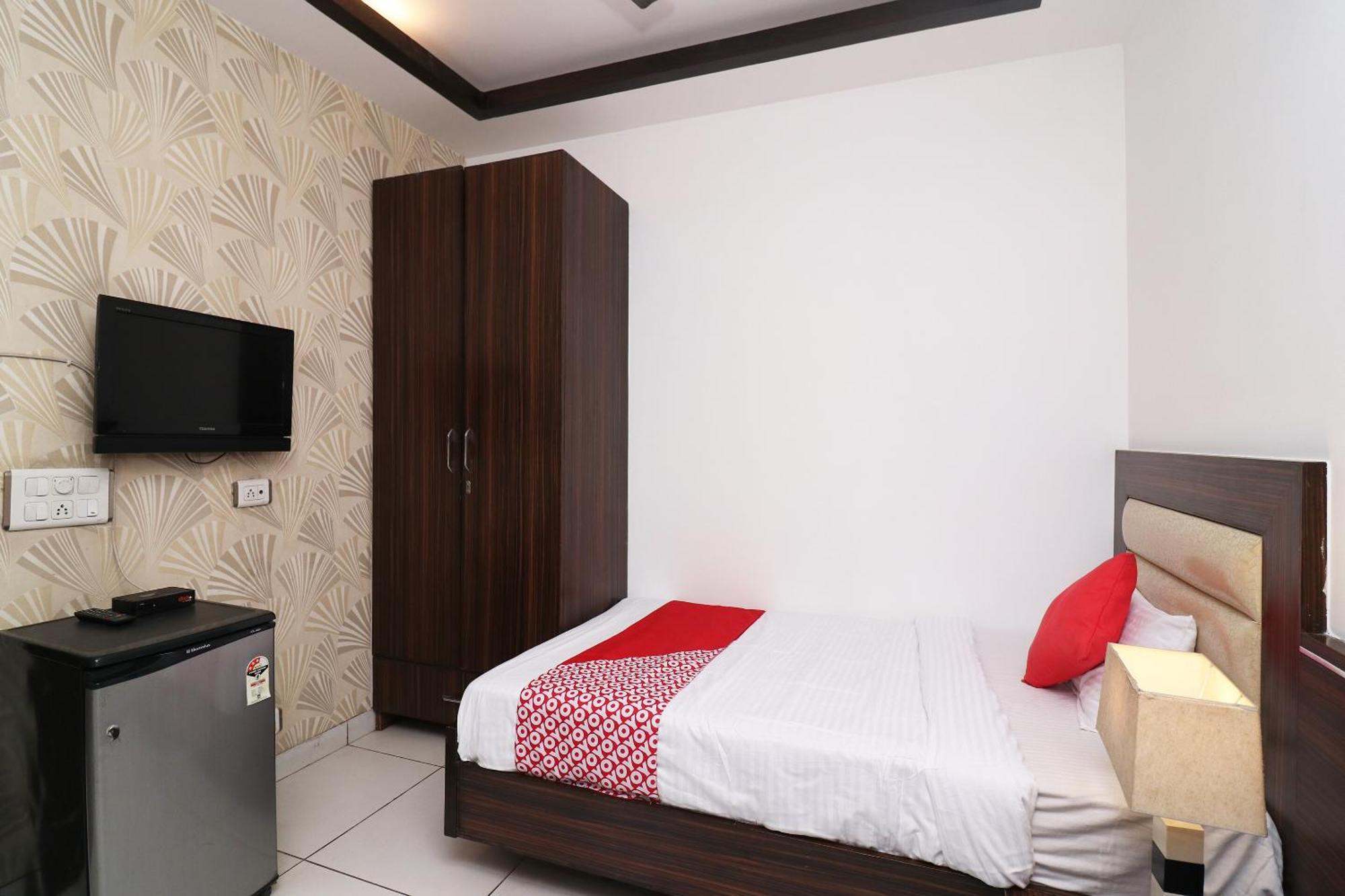 Wonderland Inn Near Aravali Biodiversity Park Gurgaon Zewnętrze zdjęcie
